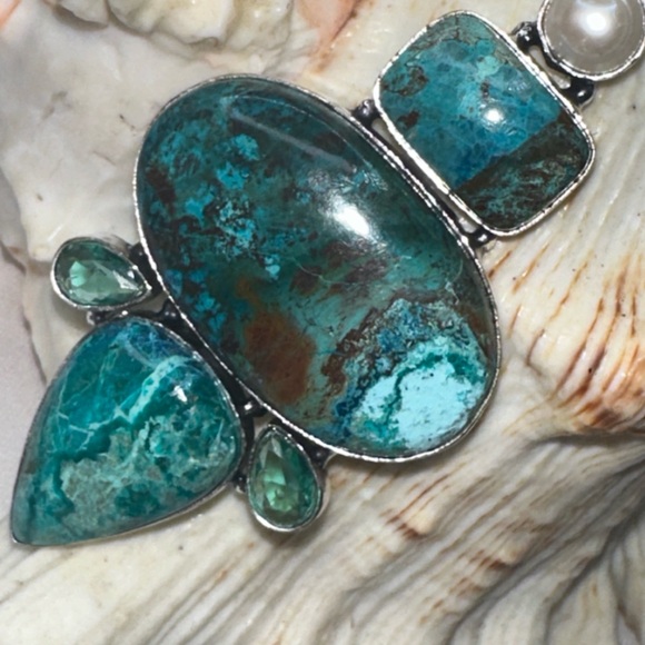 Chrysocolla + Biwa Pearl multi-gem statement   pendant - Picture 7 of 9
